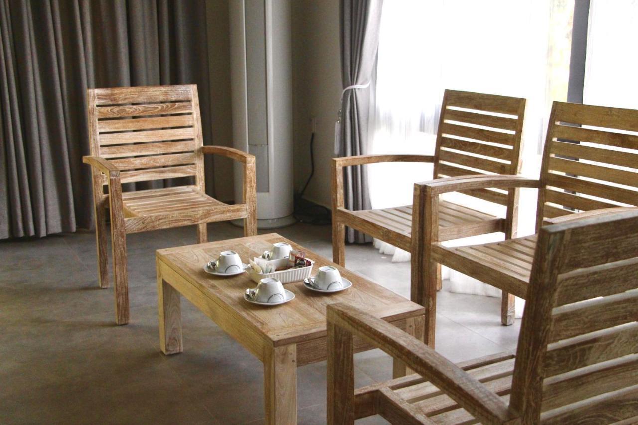 Nivadoo Resort Сигирия Екстериор снимка Outdoor furniture